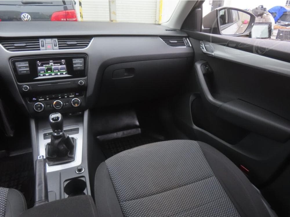 2015 Škoda OCTAVIA - 8