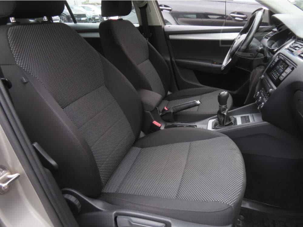 2015 Škoda OCTAVIA - 9