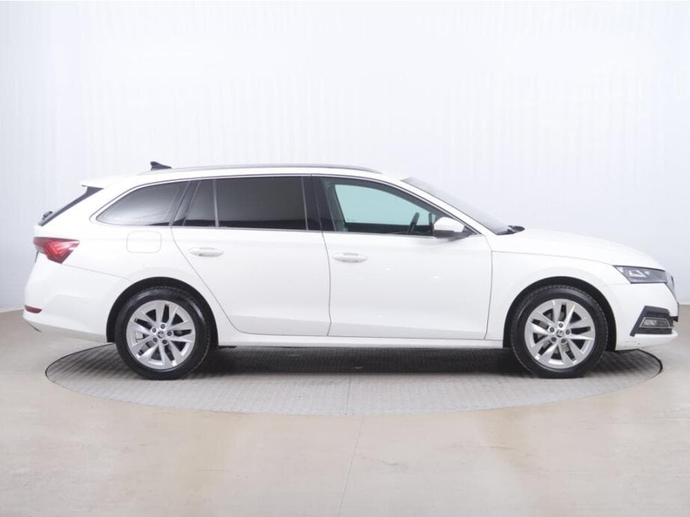 2020 Škoda OCTAVIA - 16