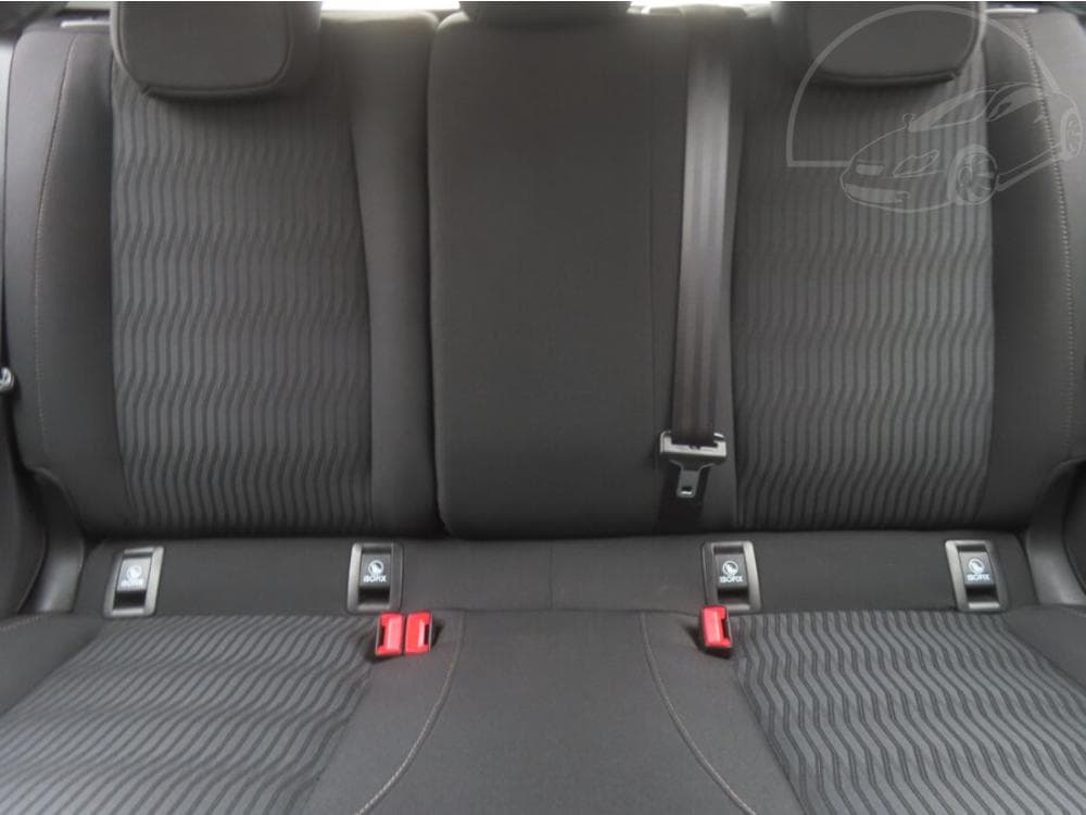 2017 Peugeot 308 - 10