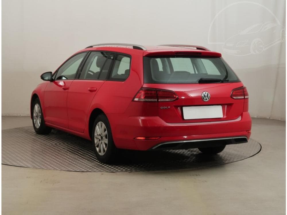 2019 Volkswagen Golf - 7