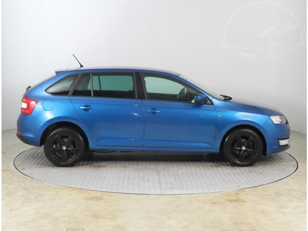 2014 Škoda RAPID - 11