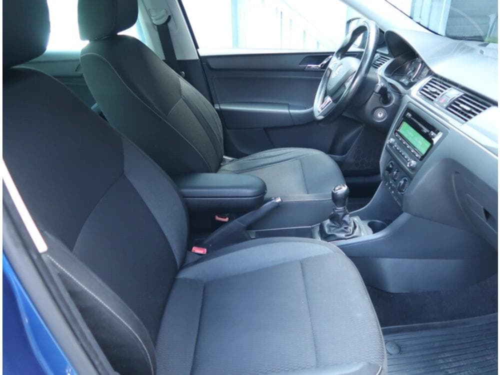 2014 Škoda RAPID - 17