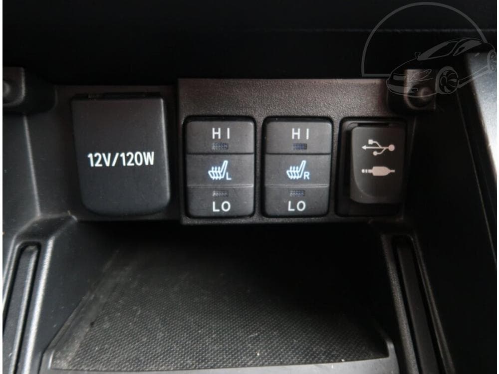 2015 Toyota Auris - 14