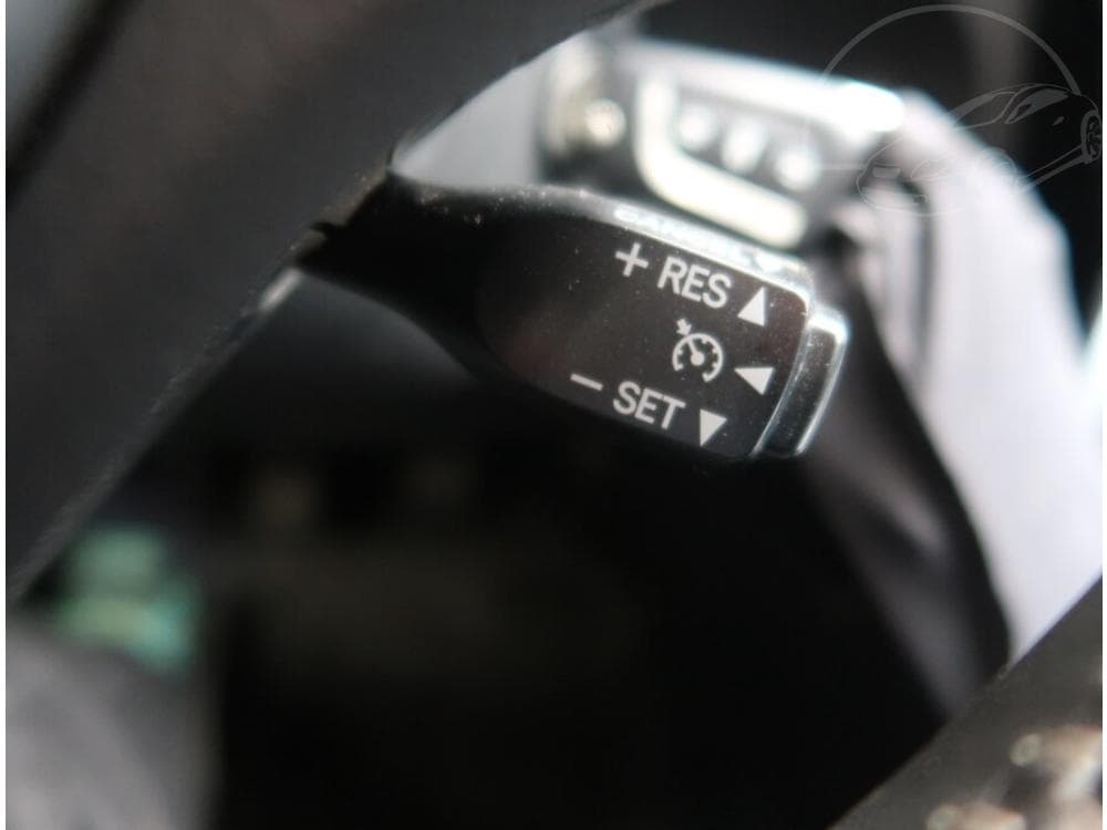 2015 Toyota Auris - 15