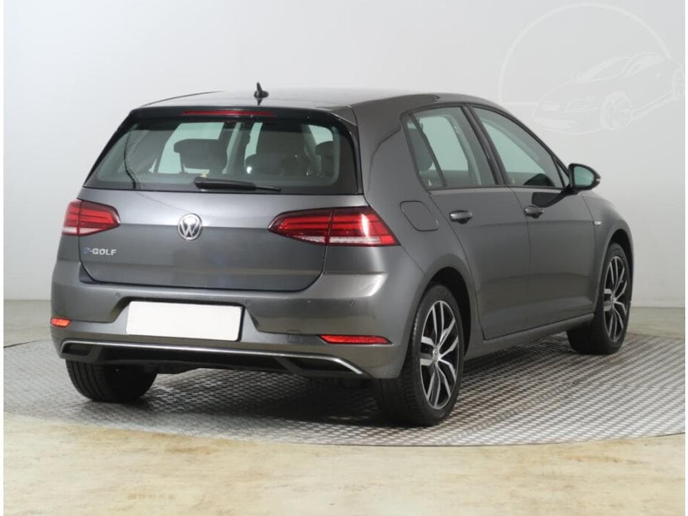 2020 Volkswagen Golf - 5