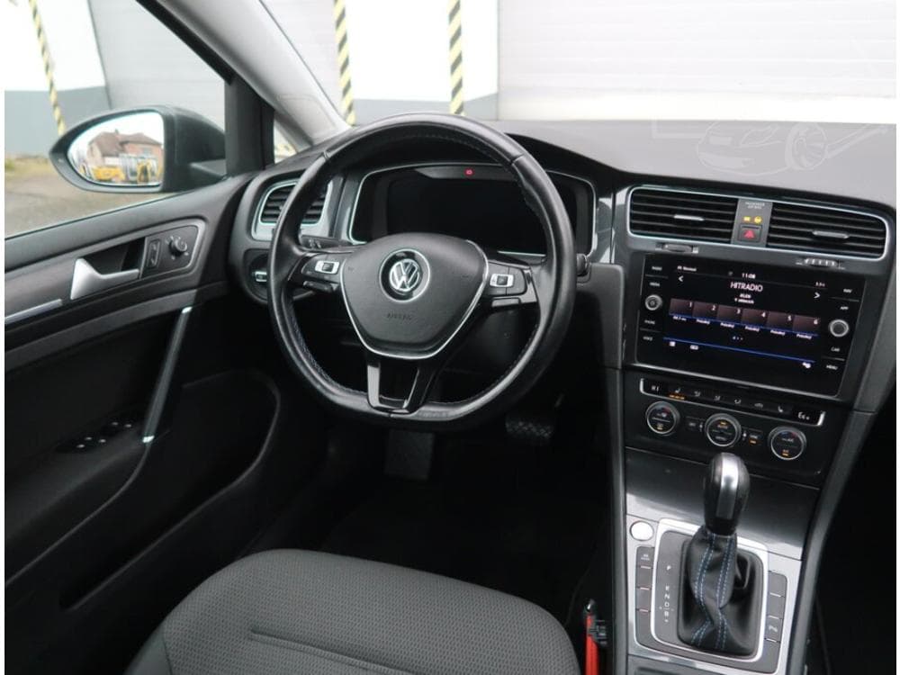 2020 Volkswagen Golf - 7