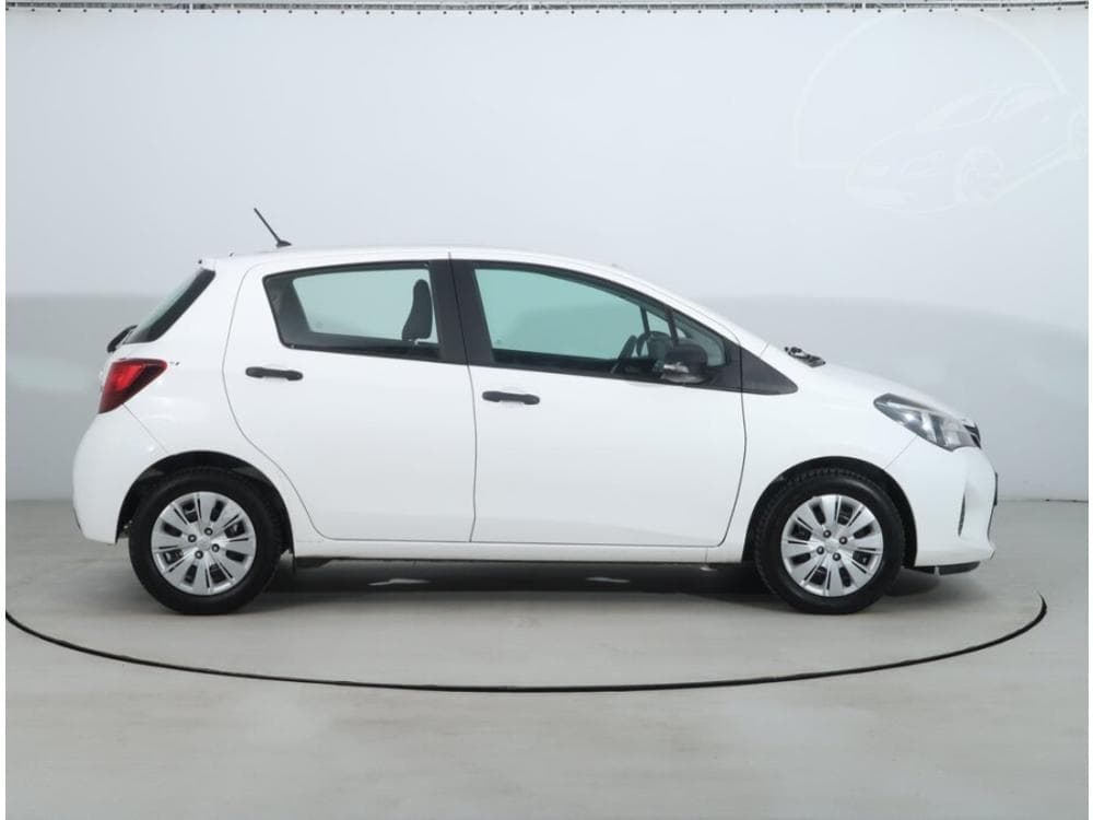 2014 Toyota YARIS - 6