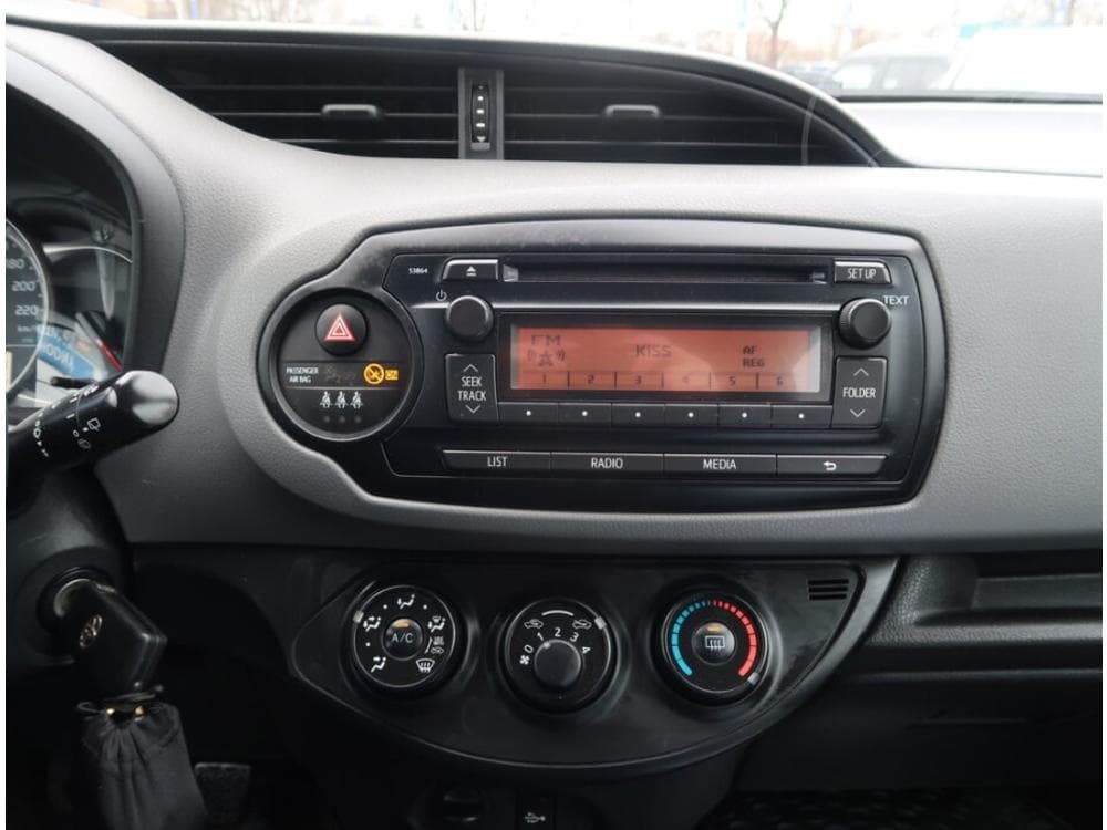 2014 Toyota YARIS - 12