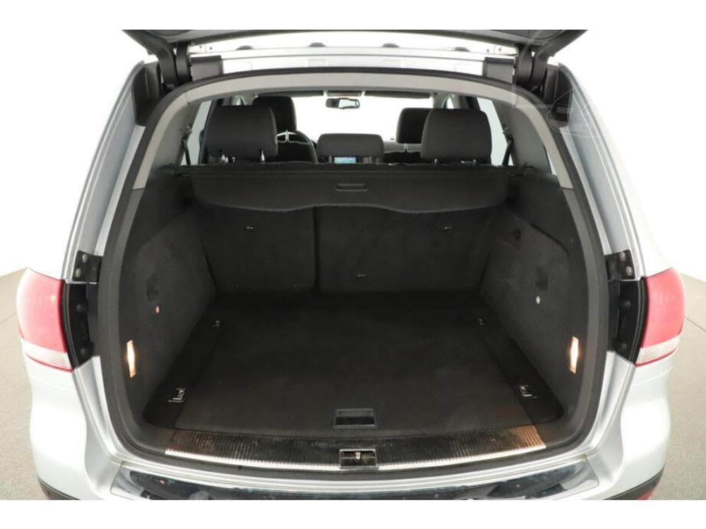 2006 Volkswagen Touareg - 11