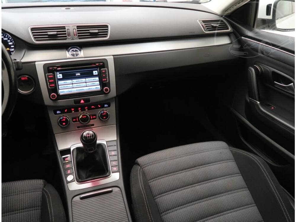 2015 Volkswagen Cc - 8