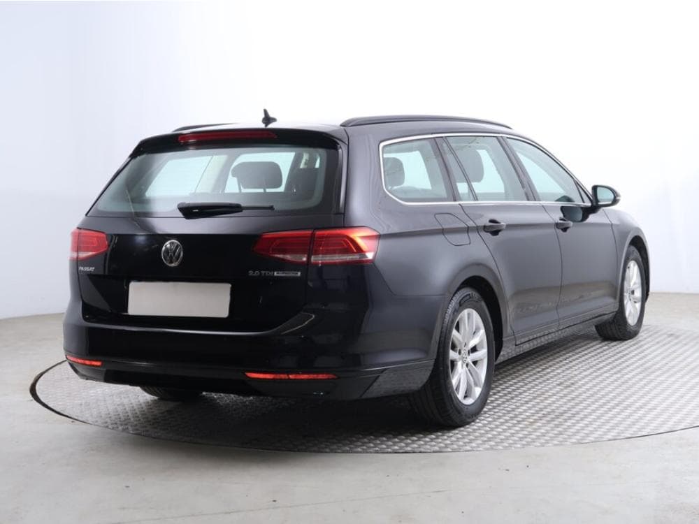 2015 Volkswagen PASSAT - 5