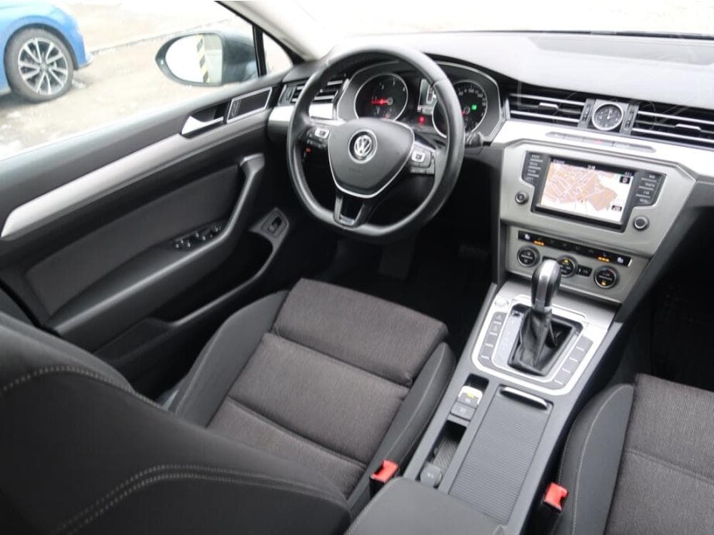 2015 Volkswagen PASSAT - 7