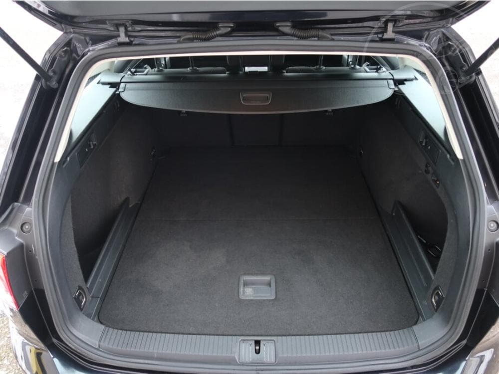2015 Volkswagen PASSAT - 14