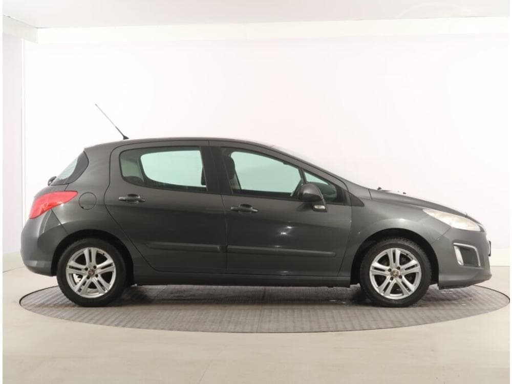 2012 Peugeot 308 - 6