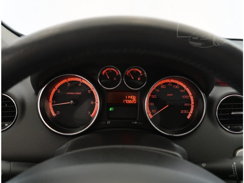 2012 Peugeot 308 - 11
