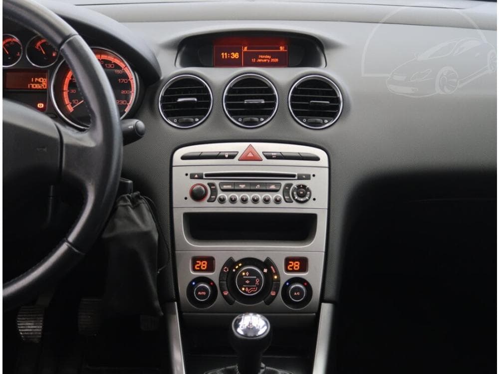 2012 Peugeot 308 - 12