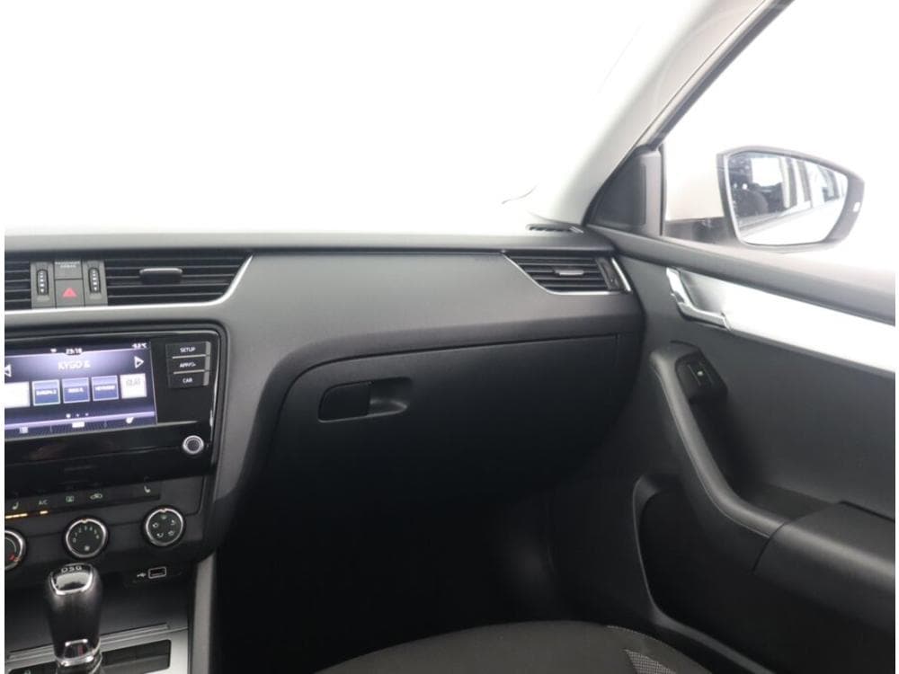 2018 Škoda OCTAVIA - 36