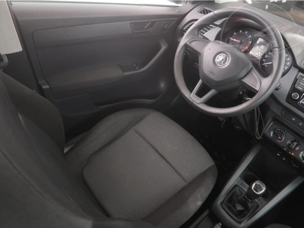 2015 Škoda FABIA - 7