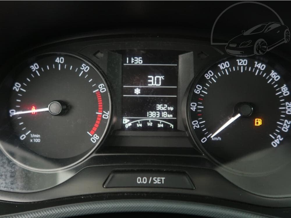2015 Škoda FABIA - 11