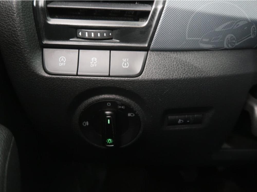 2015 Škoda FABIA - 14