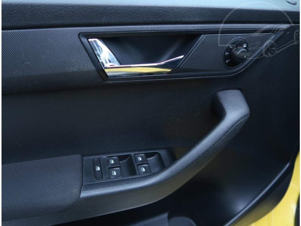 2018 Škoda FABIA - 29