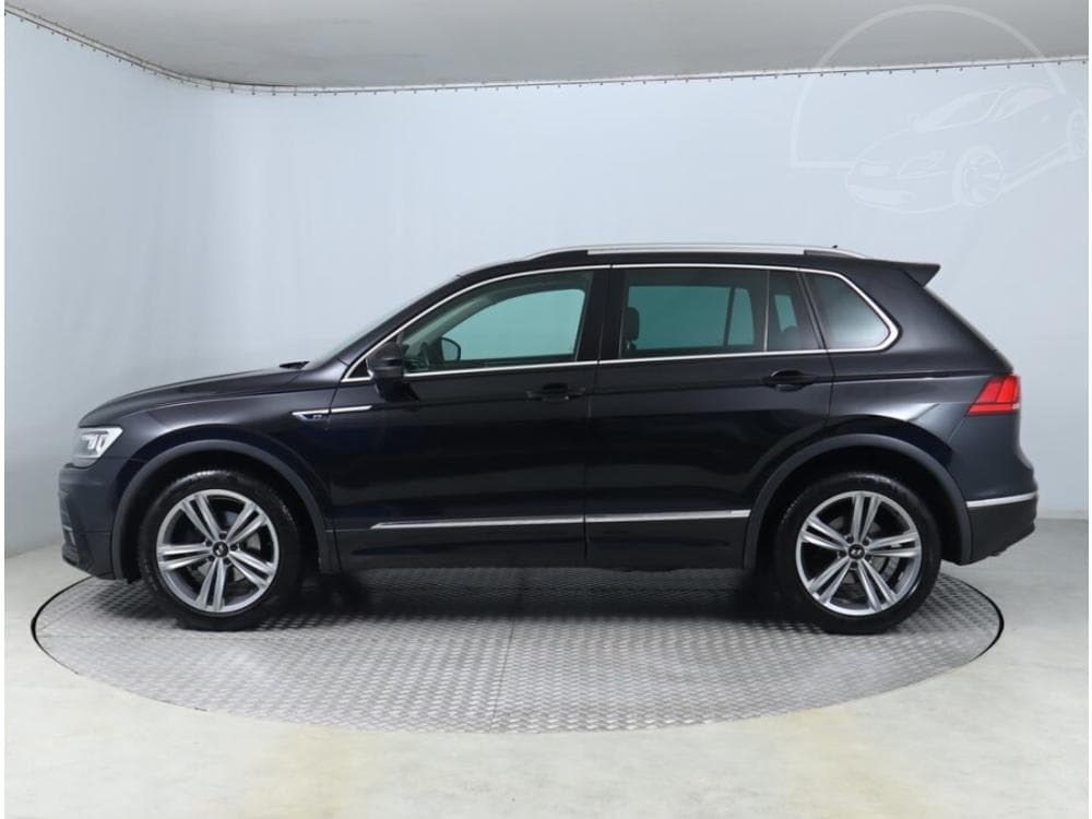2018 Volkswagen Tiguan - 3