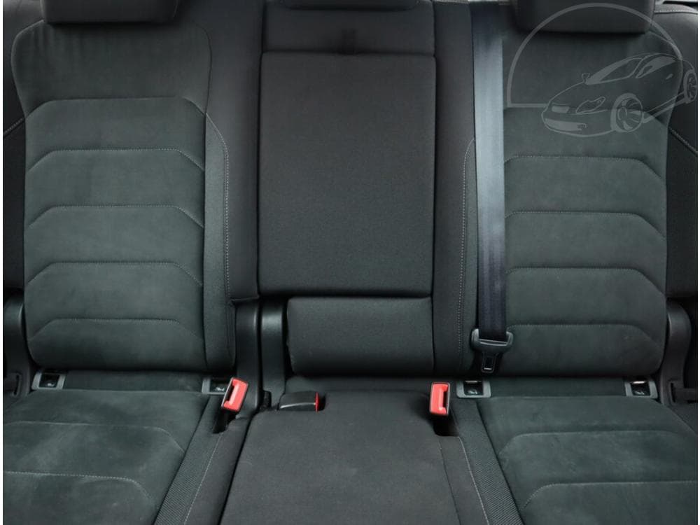 2018 Volkswagen Tiguan - 8