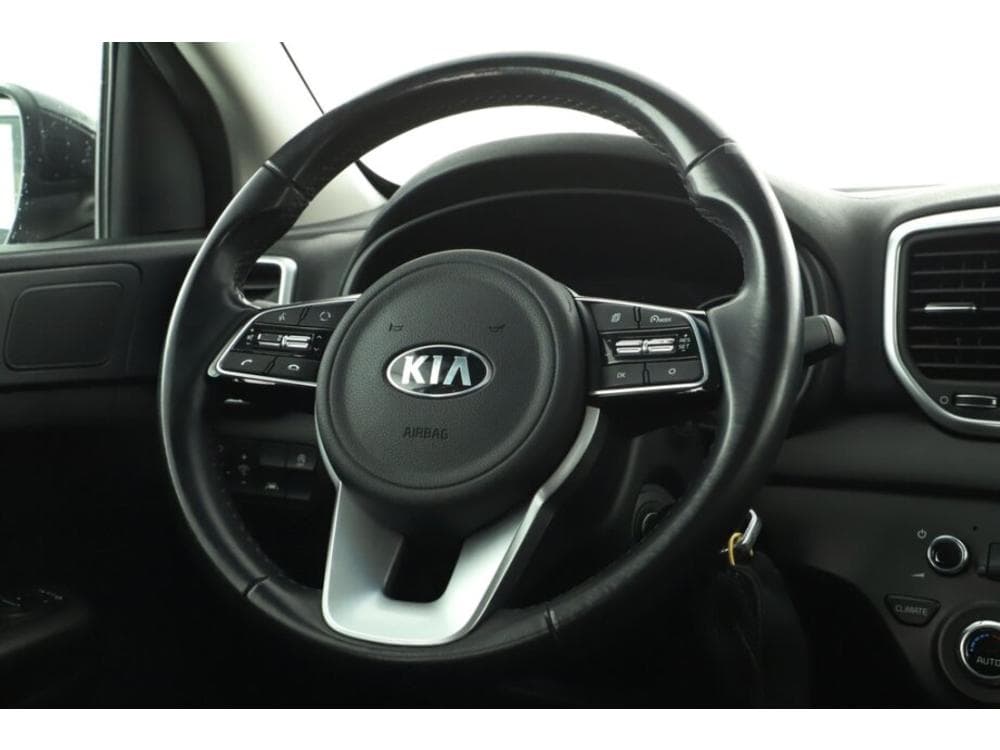 2020 Kia SPORTAGE - 17