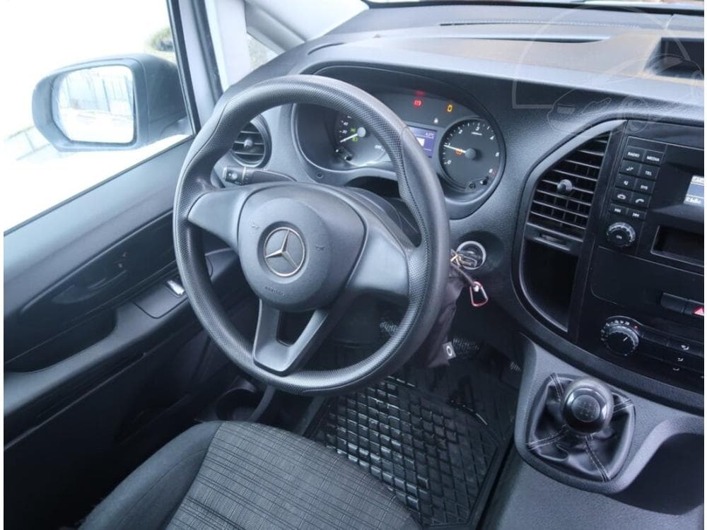 2020 Mercedes-Benz VITO - 7