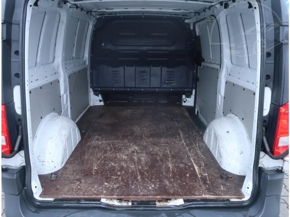 2020 Mercedes-Benz VITO - 13