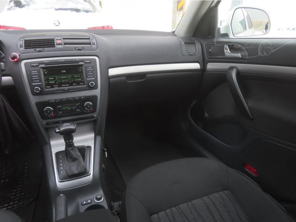 2010 Škoda OCTAVIA - 8