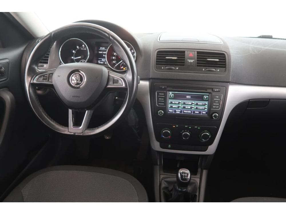 2015 Škoda YETI - 13