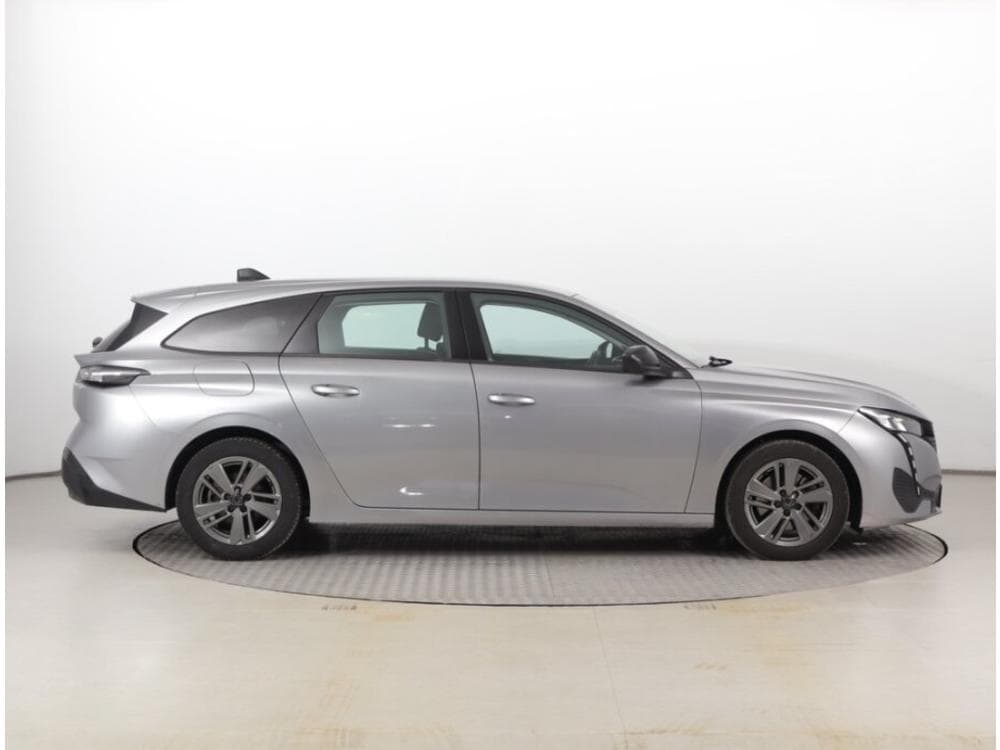 2022 Peugeot 308 - 11