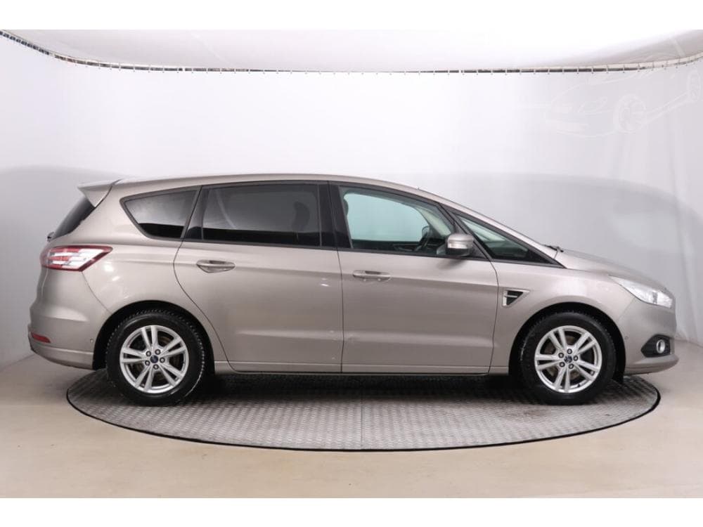 2016 Ford S-Max - 11
