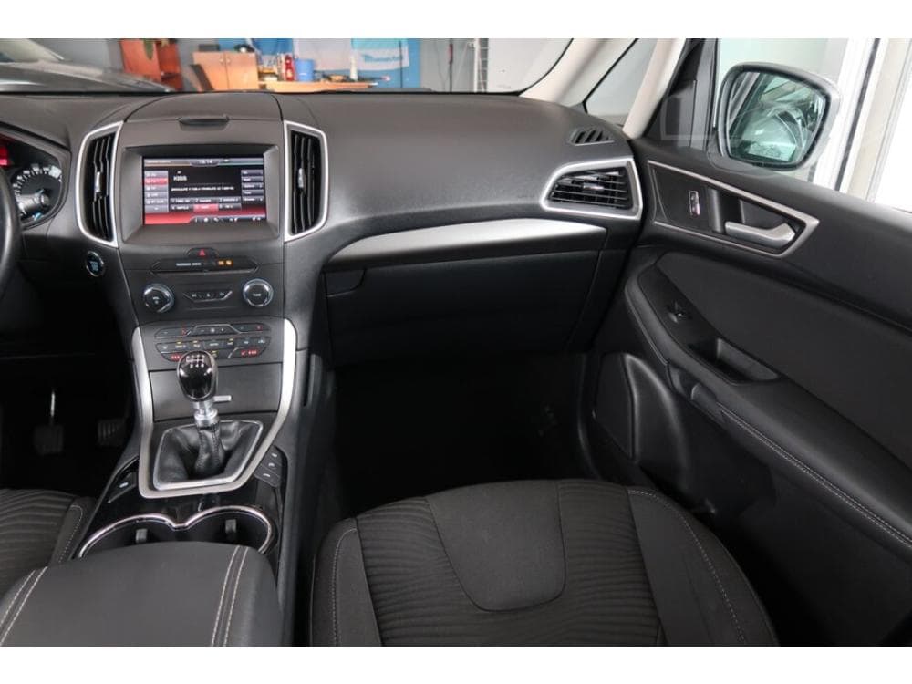 2016 Ford S-Max - 15