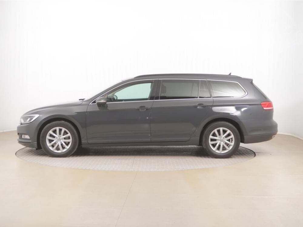2016 Volkswagen PASSAT - 3