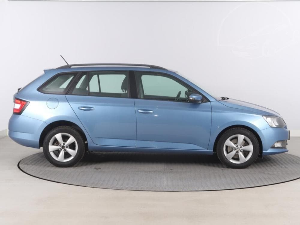 2015 Škoda FABIA - 11