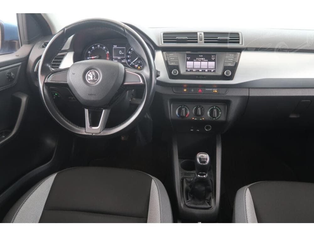 2015 Škoda FABIA - 13