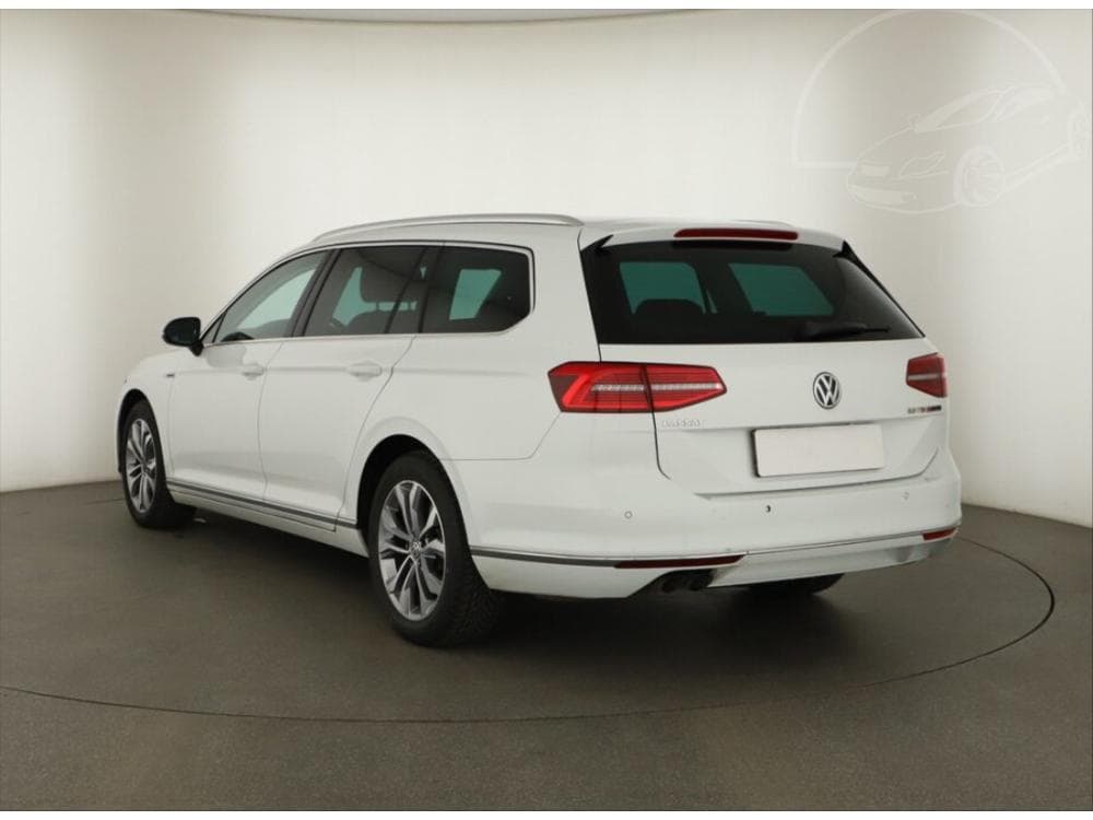 2015 Volkswagen PASSAT - 4