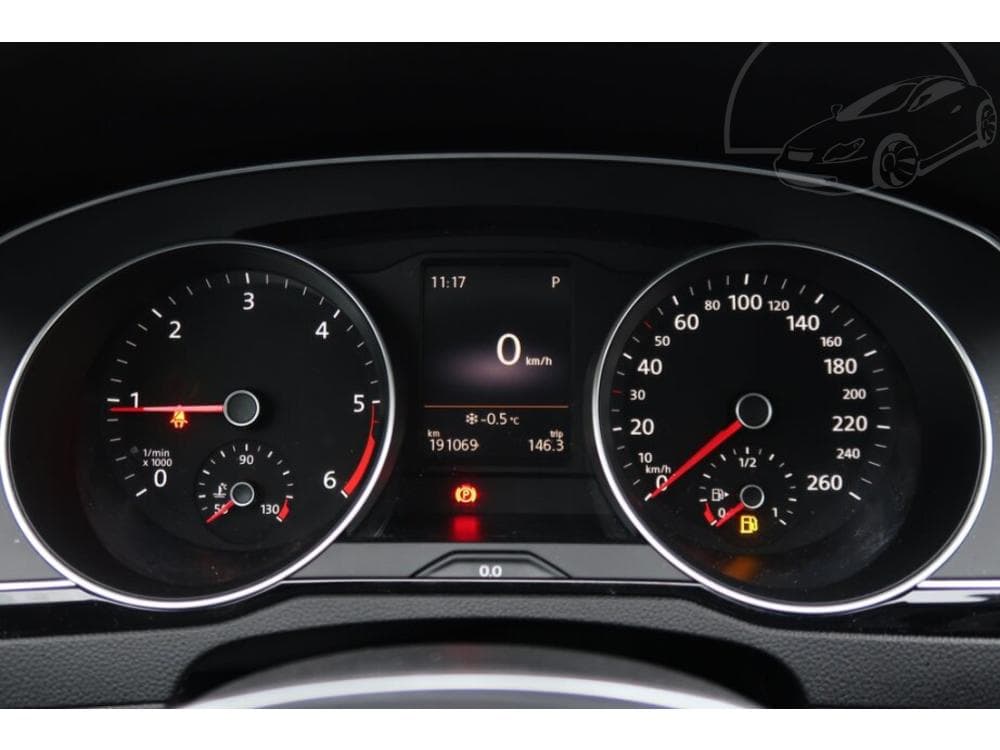 2015 Volkswagen PASSAT - 11