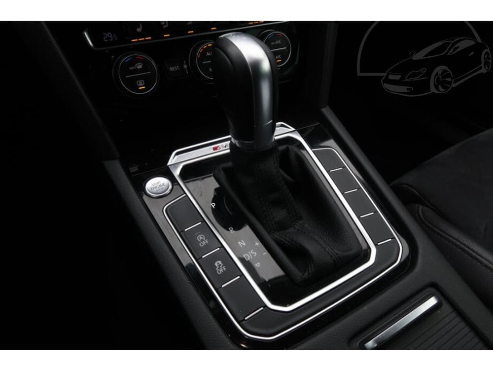2015 Volkswagen PASSAT - 13