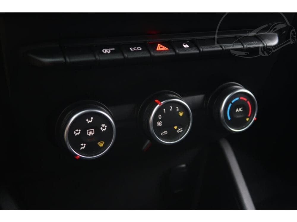 2020 Dacia Duster - 13