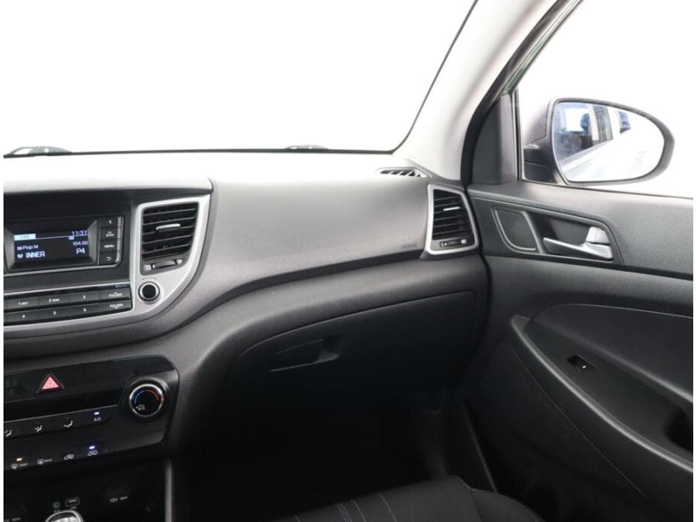 2017 Hyundai Tucson - 8