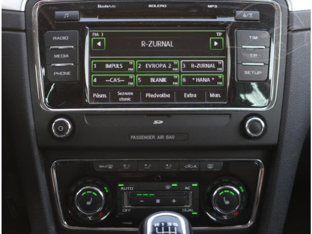 2011 Škoda SUPERB - 12