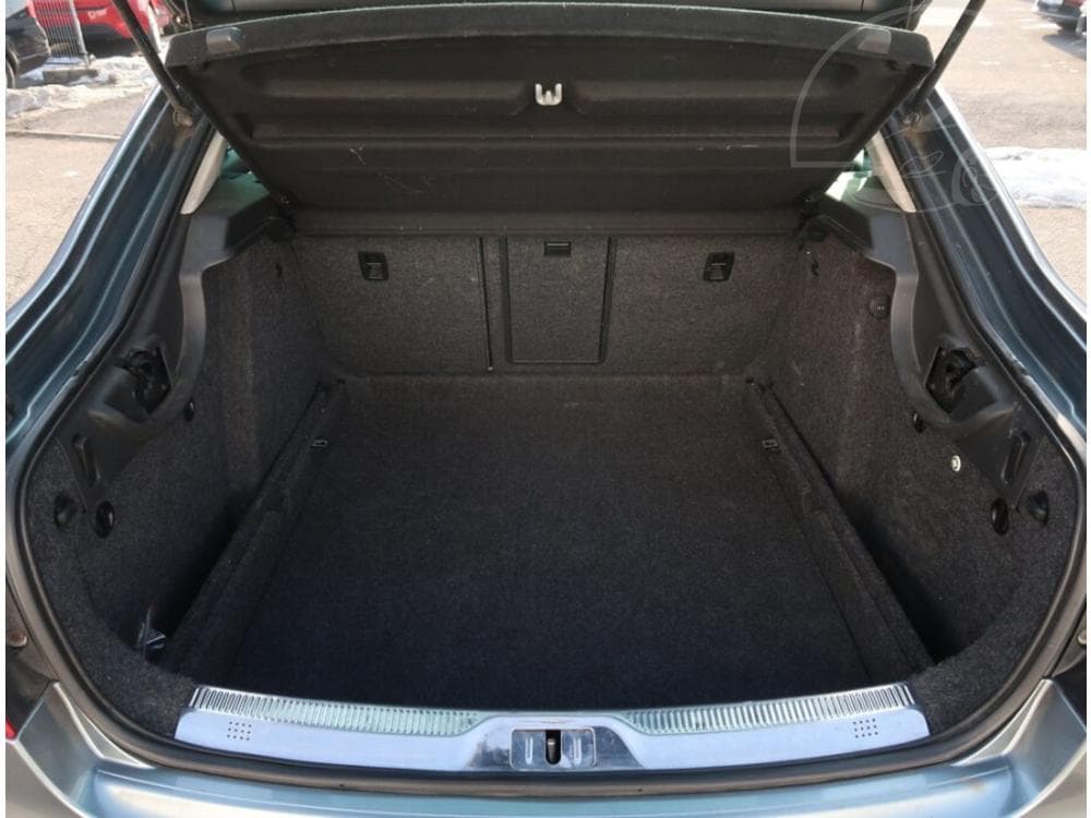 2011 Škoda SUPERB - 13