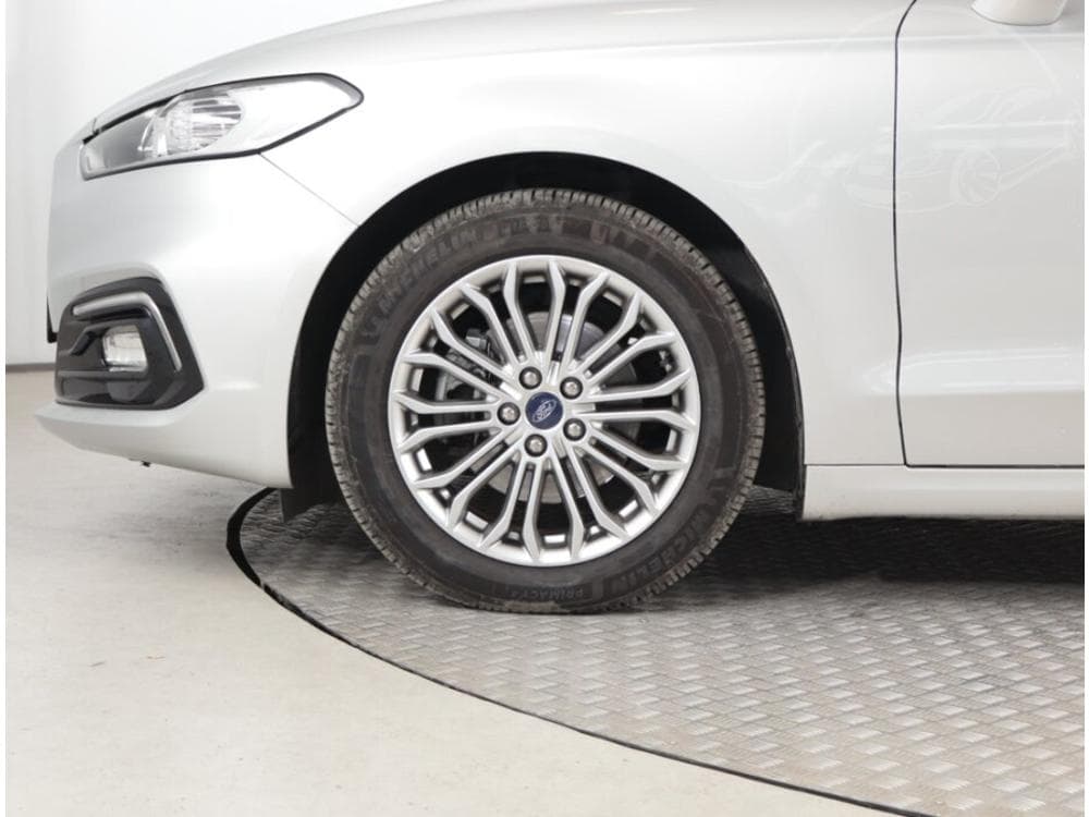 2020 Ford Mondeo - 15