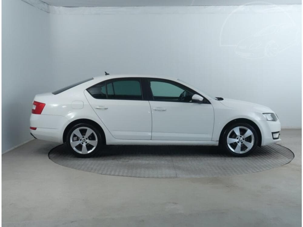 2015 Škoda OCTAVIA - 11