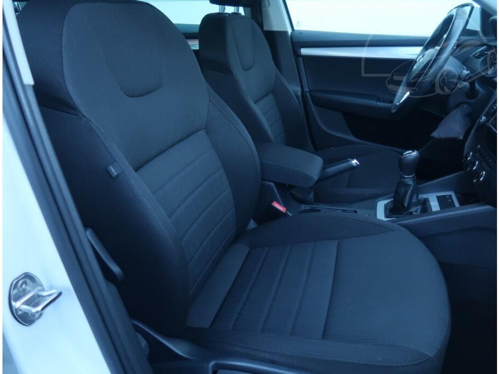 2015 Škoda OCTAVIA - 17