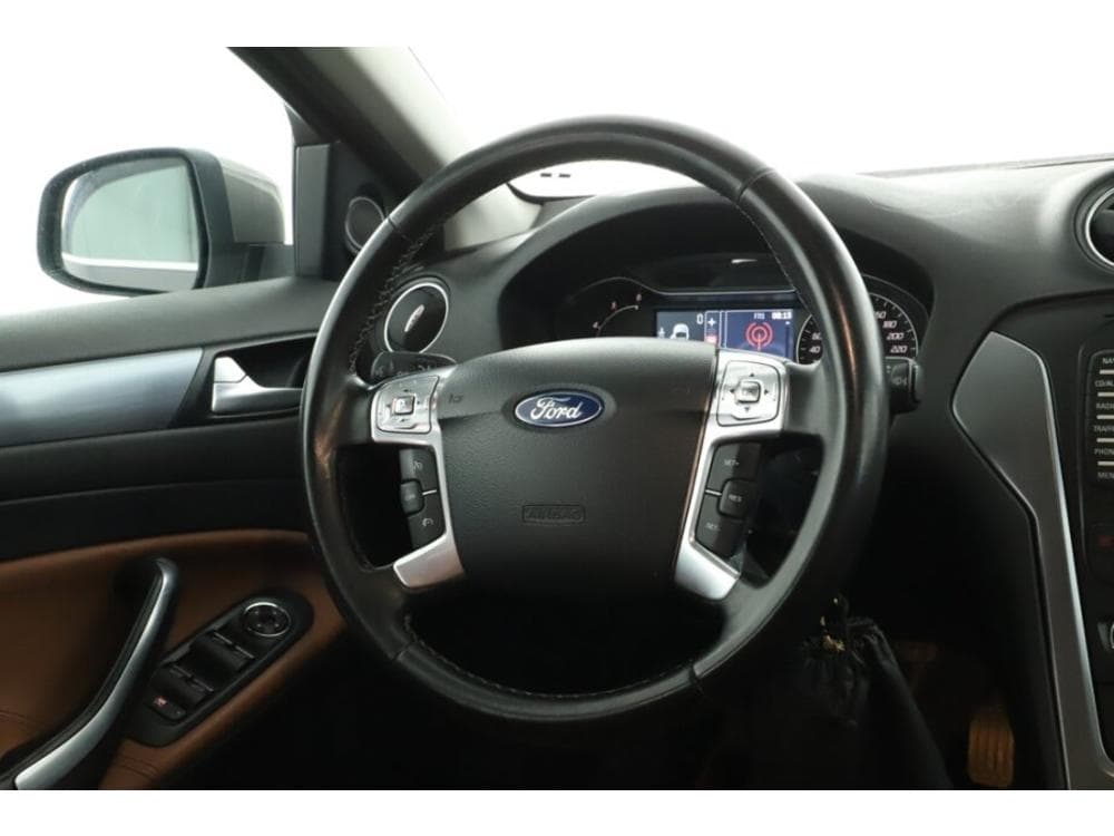 2014 Ford MONDEO - 13
